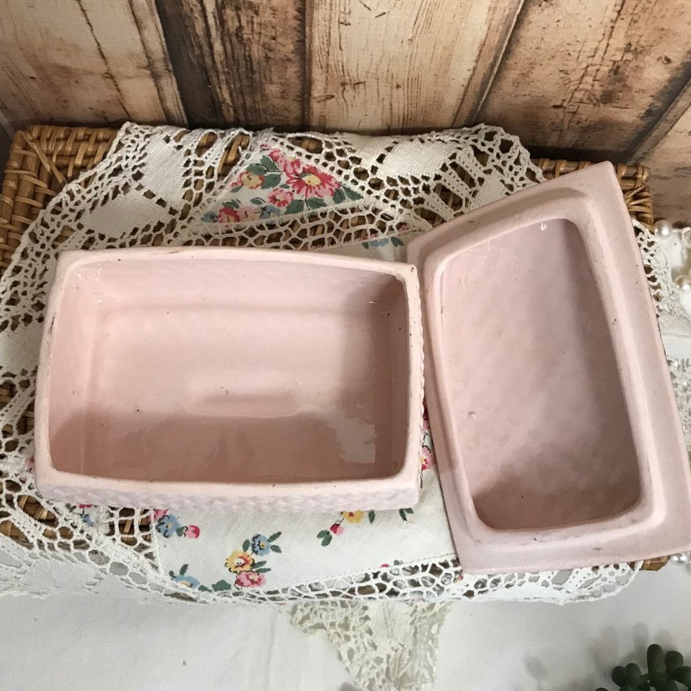 Vintage Ucagco Ceramics Quilted Trinket Box - Picture 4 of 7